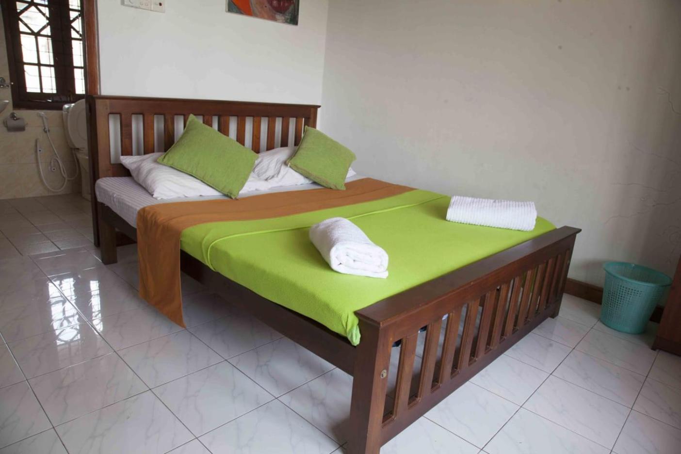 Antique Tourists Lodge Канди Екстериор снимка