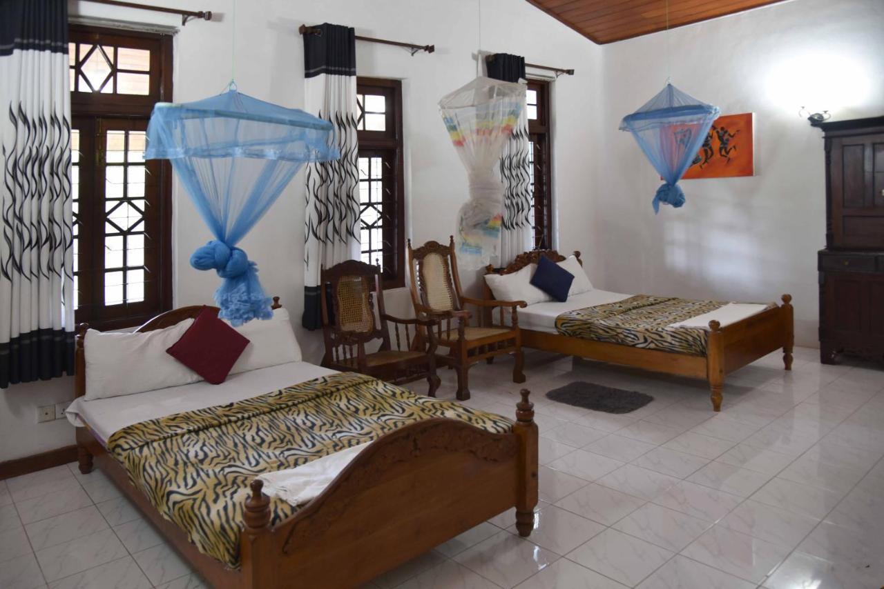 Antique Tourists Lodge Канди Екстериор снимка